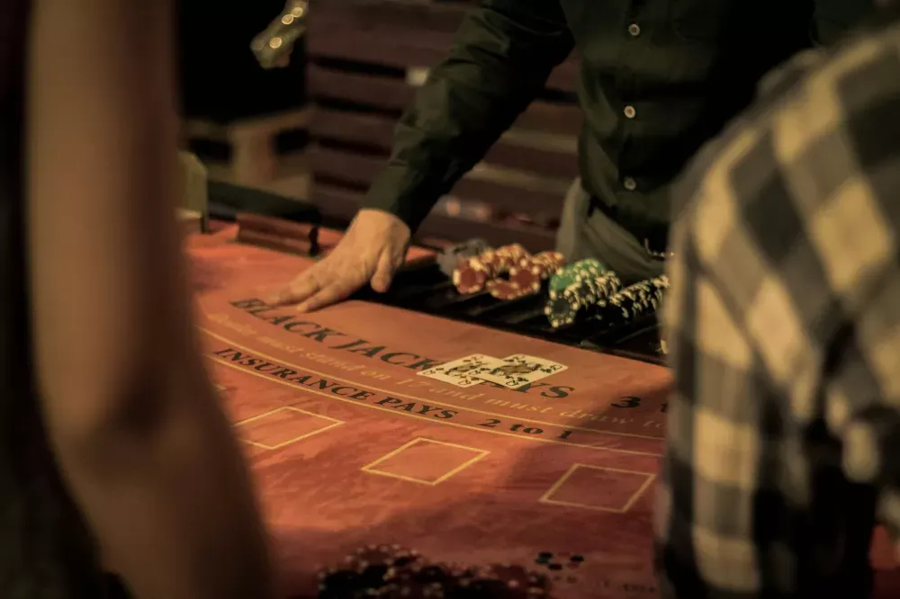Hvordan fungerer chatten i live casino, og bør du bruge den_.webp